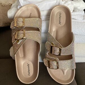 Outwoods ladies sandals size 10 new without tags